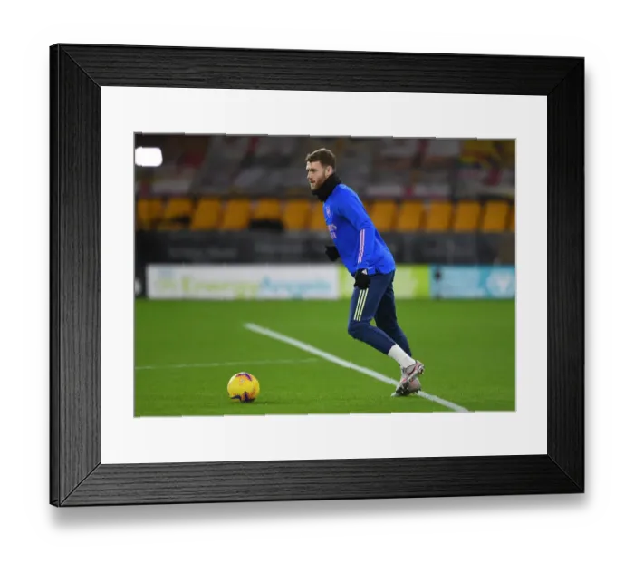 Framed Print : Arsenal's Calum Chambers Prepares for Wolverhampton Wanderers Clash in Premier League Framed Print : Arsenal's Calum Chambers Prepares for Wolverhampton Wanderers Clash in Premier League