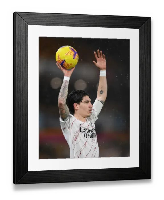 Framed Print : Hector Bellerin in Action: Arsenal vs Wolverhampton Wanderers, Premier League 2020-21 Framed Print : Hector Bellerin in Action: Arsenal vs Wolverhampton Wanderers, Premier League 2020-21
