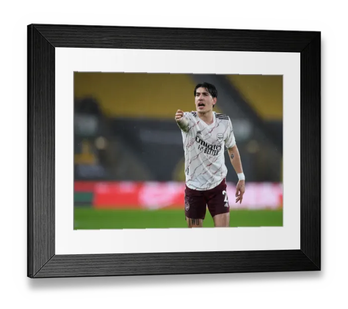 Framed Print : Hector Bellerin: In Action for Arsenal Against Wolverhampton Wanderers, Premier League 2020-21