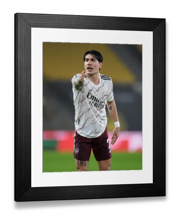 Framed Print : Hector Bellerin in Action: Arsenal vs. Wolverhampton Wanderers, Premier League 2020-21 Framed Print : Hector Bellerin in Action: Arsenal vs. Wolverhampton Wanderers, Premier League 2020-21