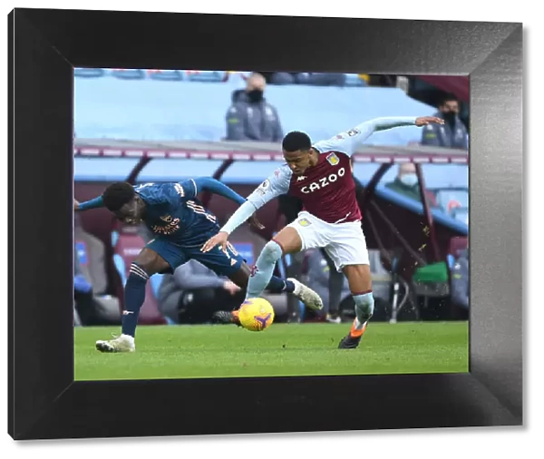Bukayo Saka Foul by Ezri Konsa: Aston Villa vs Arsenal (Premier League 2021)