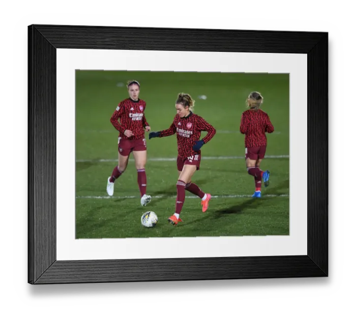 Framed Print : Arsenal's Jill Roord Gears Up for FA WSL Showdown Against Chelsea