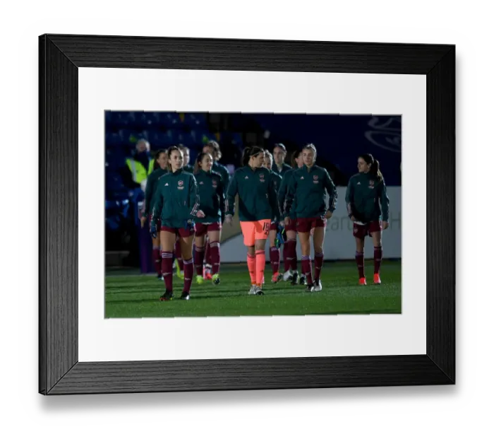 Framed Print : Lia Walti Leads Arsenal in FA WSL Clash Against Chelsea at Kingsmeadow
