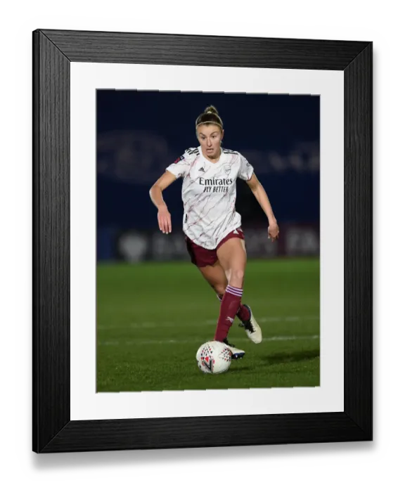 Framed Print : Arsenal's Leah Williamson Takes on Chelsea Women in FA WSL Showdown
