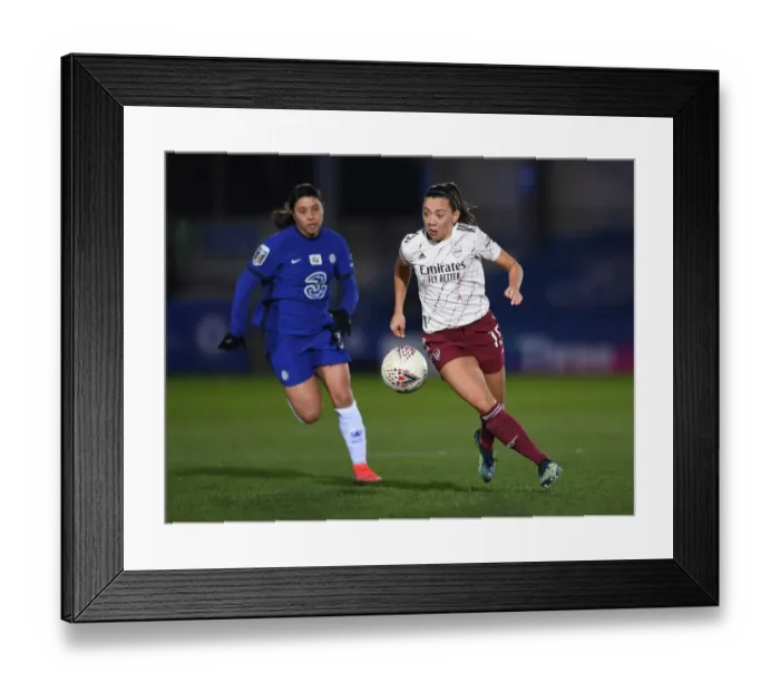 Framed Print : Arsenal's Katie McCabe in Action during FA WSL Match against Chelsea