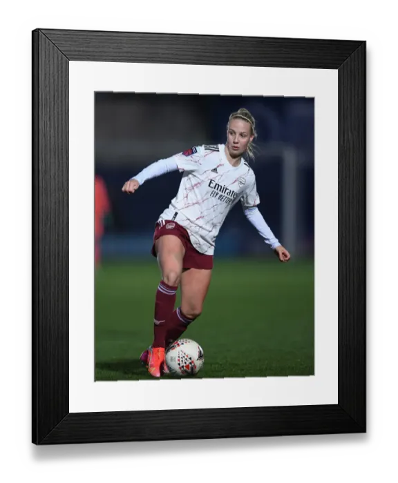 Framed Print : Beth Mead in Action: Chelsea Women vs Arsenal Women, FA WSL Match