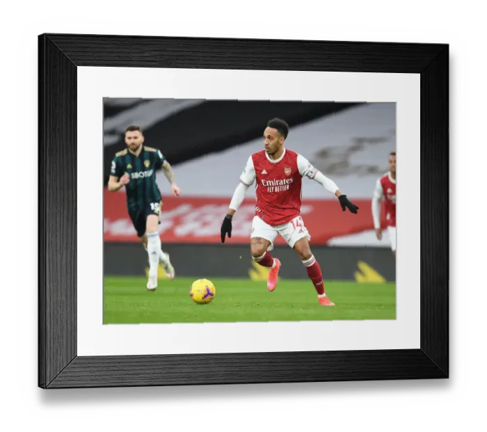 Framed Print : Arsenal's Aubameyang Shines in Arsenal vs Leeds United Premier League Clash