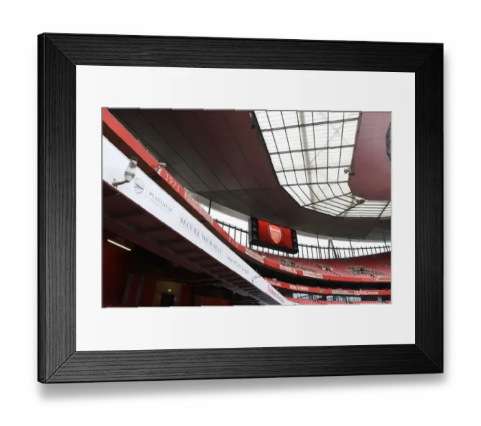 Framed Print : Arsenal vs Leeds United: Premier League Clash at Emirates Stadium