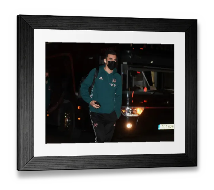 Framed Print : Arsenal vs Leeds United: Dani Ceballos Arrives at Emirates Stadium, Premier League 2020-21 Framed Print : Arsenal vs Leeds United: Dani Ceballos Arrives at Emirates Stadium, Premier League 2020-21