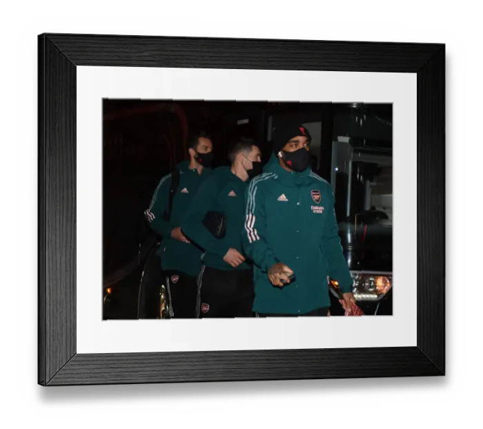 Framed Print : Arsenal's Alex Lacazette Arrives at Emirates Stadium for Arsenal vs Leeds United (Premier League, 2020-21) Framed Print : Arsenal's Alex Lacazette Arrives at Emirates Stadium for Arsenal vs Leeds United (Premier League, 2020-21)