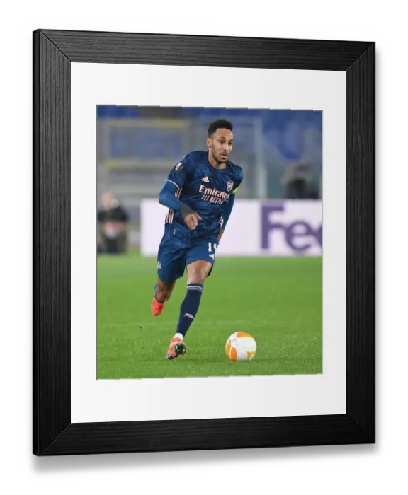Framed Print : Arsenal vs SL Benfica: Europa League Clash at Stadio Olimpico, Rome, 2021
