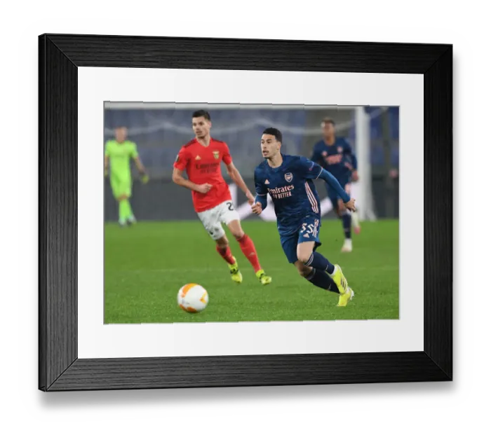 Framed Print : Arsenal's Gabriel Martinelli in Action against SL Benfica in UEFA Europa League Round of 32, Rome, Italy (2021)