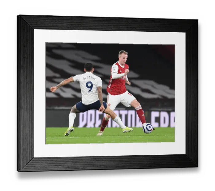 Framed Print : Arsenal vs Manchester City: Rob Holding vs Gabriel Jesus in Empty Emirates Stadium, Premier League 2020-21 Framed Print : Arsenal vs Manchester City: Rob Holding vs Gabriel Jesus in Empty Emirates Stadium, Premier League 2020-21