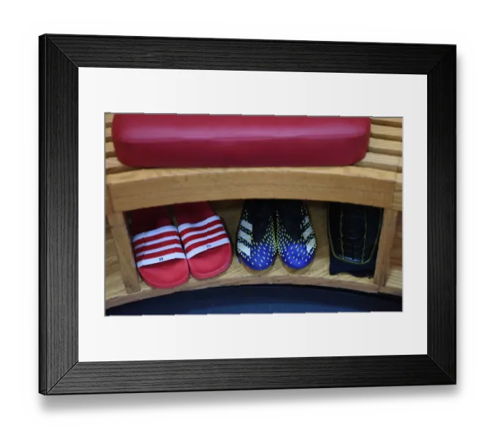 Framed Print : Arsenal FC: David Luiz's Empty Emirates Changing Room Ahead of Arsenal vs Manchester City (2021-21)