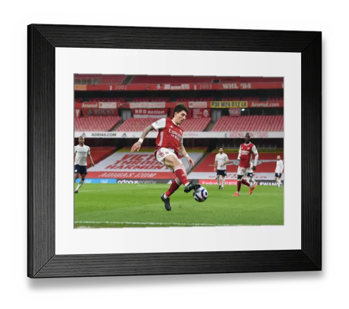 Framed Print : Arsenal's Hector Bellerin at Empty Emirates: Arsenal vs Manchester City, Premier League 2020-21