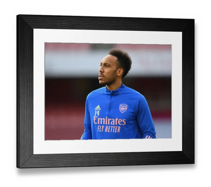 Framed Print : Arsenal's Aubameyang Prepares for Manchester City Showdown in Empty Emirates Stadium (2020-21)