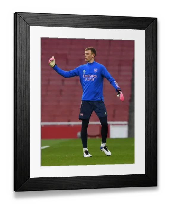 Framed Print : Arsenal vs Manchester City: Emirates Battle in Empty Stadiums Amidst Pandemic Restrictions (February 2021)