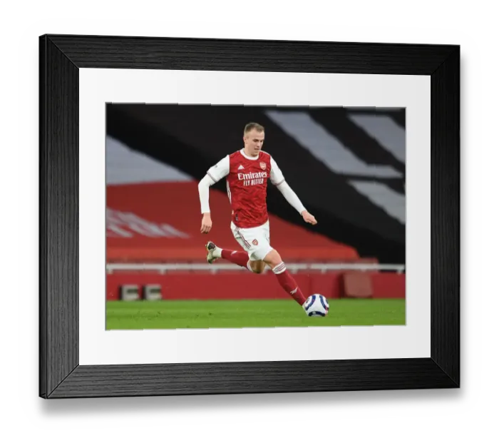 Framed Print : Empty Battle: Arsenal vs Manchester City - Premier League Showdown in COVID-19 Restrictions