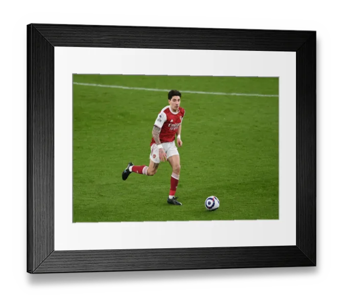 Framed Print : Arsenal vs Manchester City: Empty Emirates Rivalry (2021)
