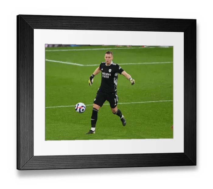 Framed Print : Arsenal vs Manchester City: Emirates Stadium Showdown in Empty Premier League Clash (2020-21) Framed Print : Arsenal vs Manchester City: Emirates Stadium Showdown in Empty Premier League Clash (2020-21)