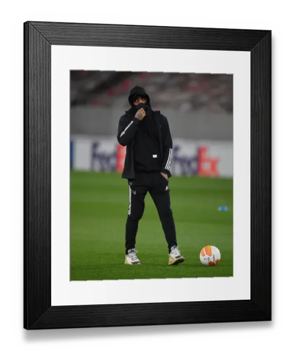 Framed Print : Arsenal FC v SL Benfica - UEFA Europa League Round Of 32 Leg Two