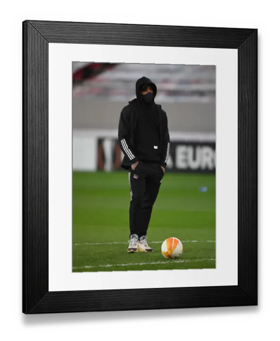 Framed Print : Arsenal's Alex Lacazette Readies for Europa League Battle Against SL Benfica in Piraeus Framed Print : Arsenal's Alex Lacazette Readies for Europa League Battle Against SL Benfica in Piraeus