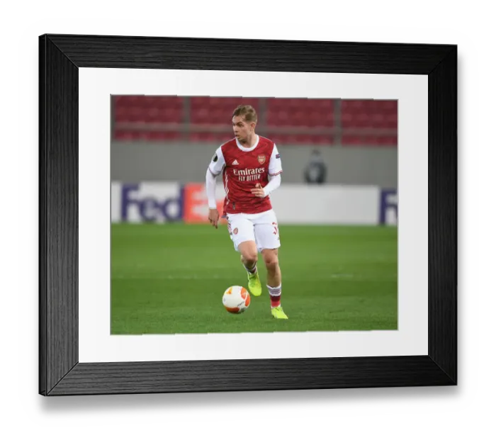 Framed Print : Arsenal's Emile Smith Rowe in Action against SL Benfica in UEFA Europa League Round of 32, Piraeus, Greece (February 2021)