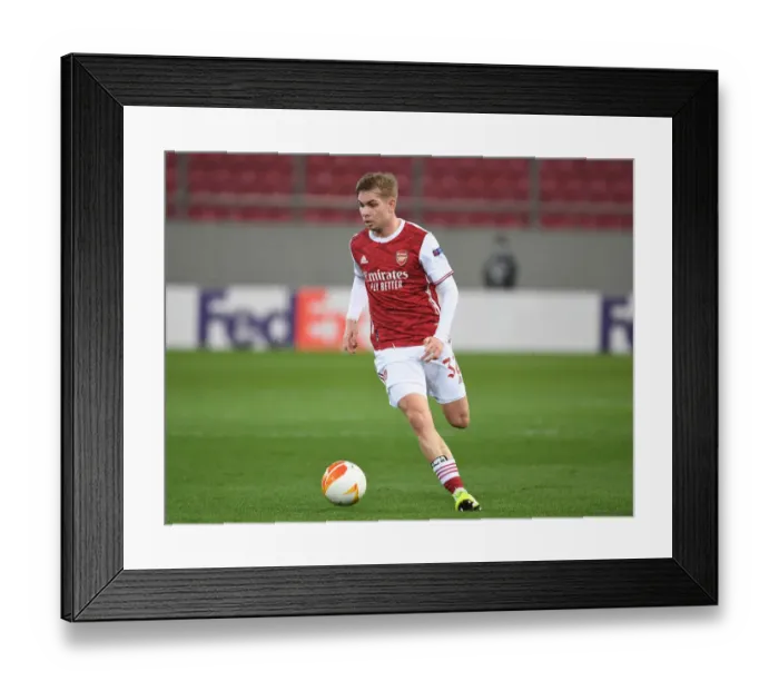 Framed Print : Arsenal's Emile Smith Rowe Shines in Europa League Clash Against SL Benfica Framed Print : Arsenal's Emile Smith Rowe Shines in Europa League Clash Against SL Benfica