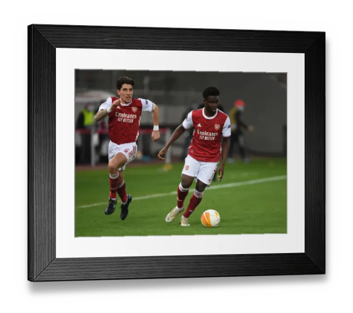 Framed Print : Arsenal's Bellerin and Saka in Action against SL Benfica in UEFA Europa League Framed Print : Arsenal's Bellerin and Saka in Action against SL Benfica in UEFA Europa League