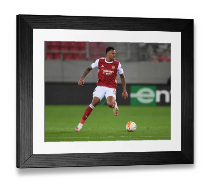 Framed Print : Gabriel in Action: Arsenal vs SL Benfica, UEFA Europa League Round of 32, Piraeus, Greece (2021)
