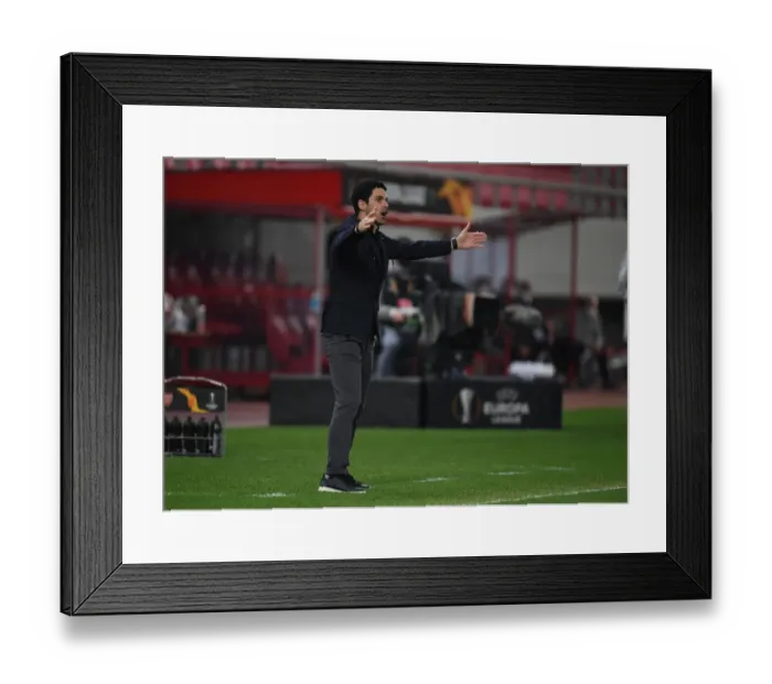 Framed Print : Mikel Arteta Leads Arsenal in Europa League Battle against SL Benfica (Piraeus, 2021) Framed Print : Mikel Arteta Leads Arsenal in Europa League Battle against SL Benfica (Piraeus, 2021)