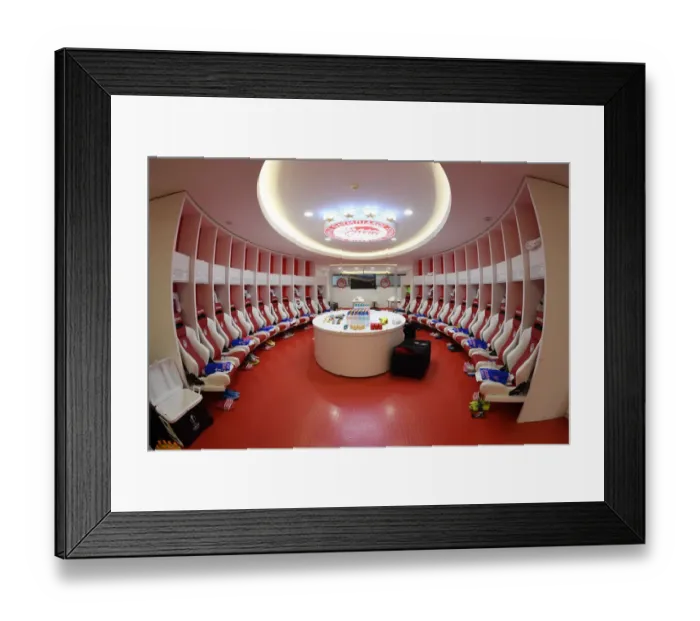 Framed Print : Arsenal FC: United Before Battle - Pre-Match Focus vs SL Benfica (UEFA Europa League, 2021)