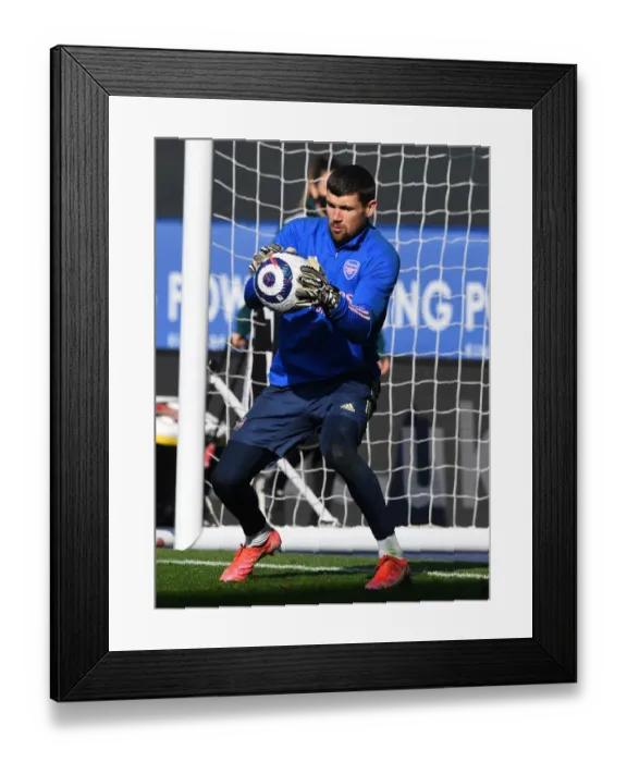 Framed Print : Mat Ryan Prepares for Arsenal-Leicester Showdown in Premier League: The King Power Stadium Clash