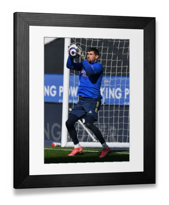Framed Print : Mat Ryan Prepares for Arsenal-Leicester Clash in Premier League 2020-21