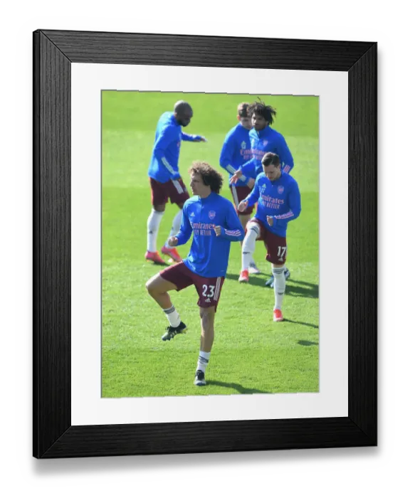 Framed Print : Arsenal's David Luiz Warming Up Ahead of Leicester Clash - Premier League 2020-21 Framed Print : Arsenal's David Luiz Warming Up Ahead of Leicester Clash - Premier League 2020-21
