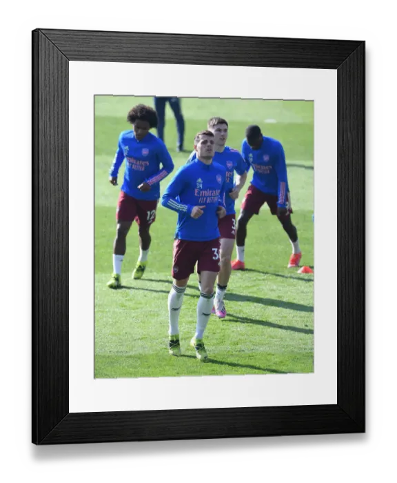 Framed Print : Arsenal's Granit Xhaka Gears Up for Leicester City Showdown - Premier League 2020-21