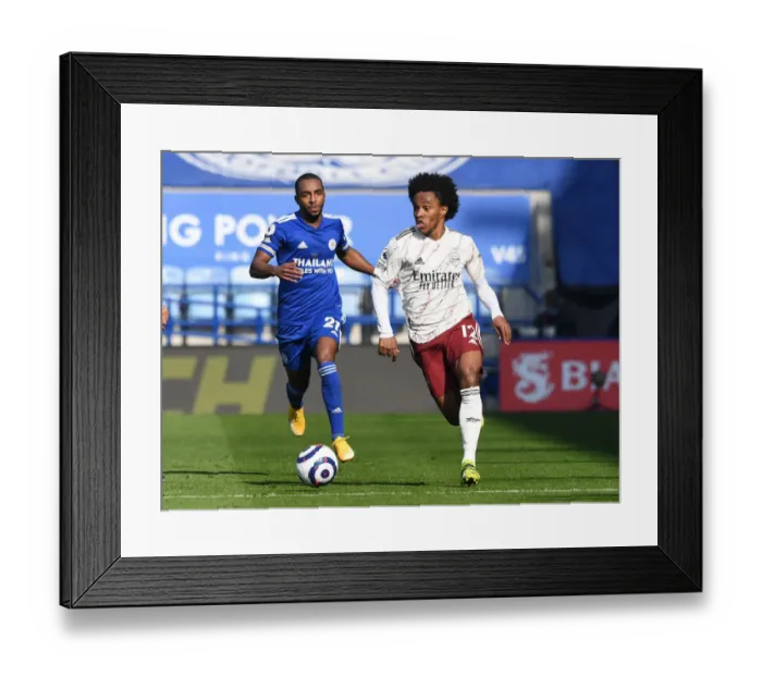 Framed Print : Willian vs Pereira: A Premier League Showdown at The King Power Stadium - Leicester City vs Arsenal, 2020-21
