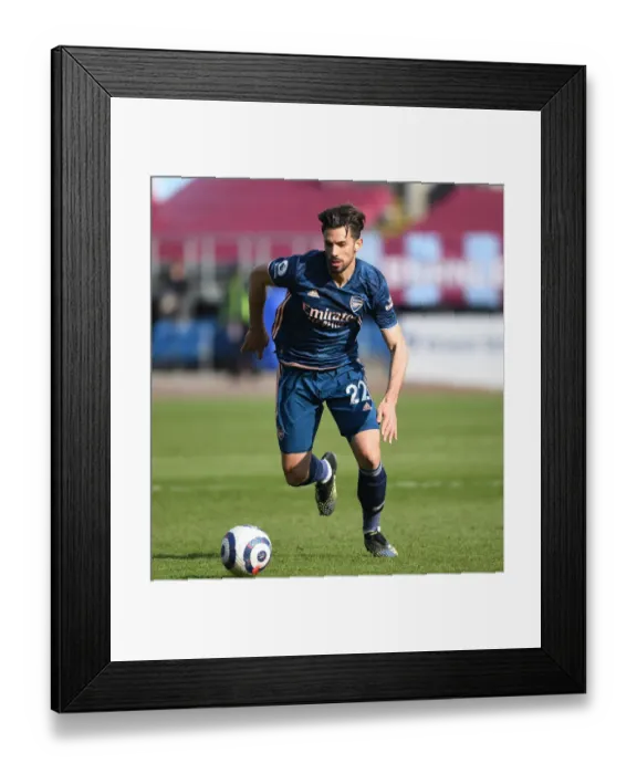 Framed Print : Arsenal's Pablo Mari in Action at Empty Turf Moor: Burnley vs Arsenal, Premier League 2021