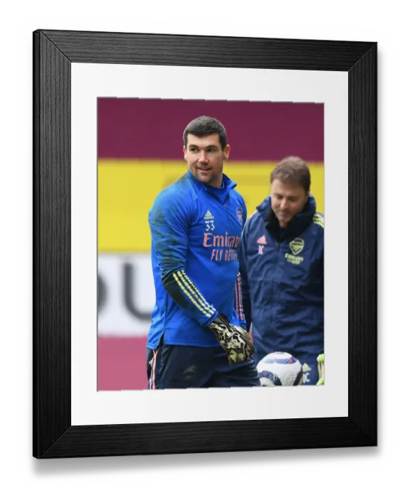 Framed Print : Arsenal's Mat Ryan Warming Up: Burnley vs Arsenal, Premier League 2021 (Behind Closed Doors) Framed Print : Arsenal's Mat Ryan Warming Up: Burnley vs Arsenal, Premier League 2021 (Behind Closed Doors)