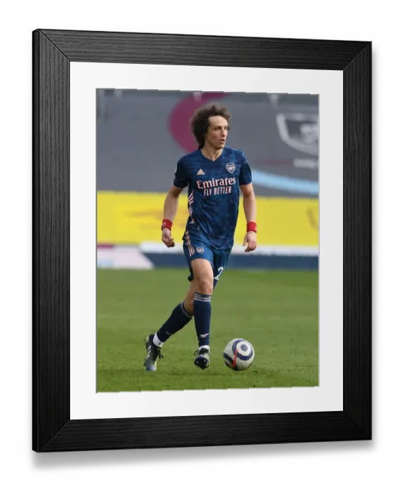 Framed Print : Burnley vs Arsenal: David Luiz in Premier League Action Amidst Empty Stands (2020-21)