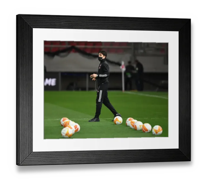 Framed Print : Arsenal's Hector Bellerin at Empty Karaiskakis Stadium: Arsenal vs Olympiacos, UEFA Europa League 2021 (Behind Closed Doors) Framed Print : Arsenal's Hector Bellerin at Empty Karaiskakis Stadium: Arsenal vs Olympiacos, UEFA Europa League 2021 (Behind Closed Doors)