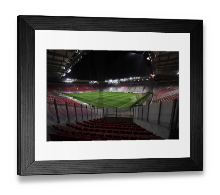 Framed Print : Arsenal Fans Gather Outside Olympiacos Karaiskakis Stadium for Europa League Match Amidst Pandemic Restrictions