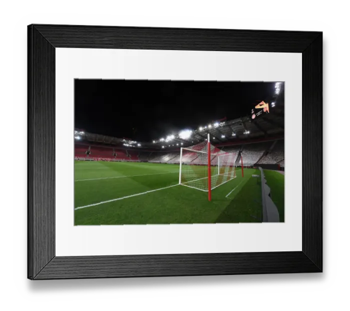 Framed Print : Arsenal at Olympiacos: Europa League Clash in Empty Karaiskakis Stadium Amidst Pandemic