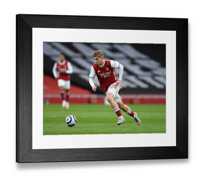 Framed Print : Arsenal's Emile Smith Rowe in Action Against Tottenham in the Premier League Framed Print : Arsenal's Emile Smith Rowe in Action Against Tottenham in the Premier League