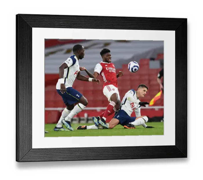 Framed Print : Partey vs. Lamela: A Fierce Battle in the Arsenal vs. Tottenham Premier League Clash