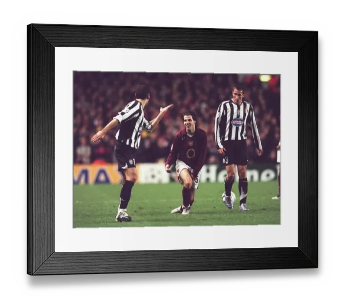 Framed Print : Cesc Fabregas Leads Arsenal to 2-0 Victory over Juventus in UEFA Champions League Quarterfinals, Highbury, 2006 Framed Print : Cesc Fabregas Leads Arsenal to 2-0 Victory over Juventus in UEFA Champions League Quarterfinals, Highbury, 2006