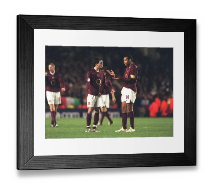Framed Print : Thierry Henry and Cesc Fabregas (Arsenal). Arsenal 2: 0 Juventus Framed Print : Thierry Henry and Cesc Fabregas (Arsenal). Arsenal 2: 0 Juventus