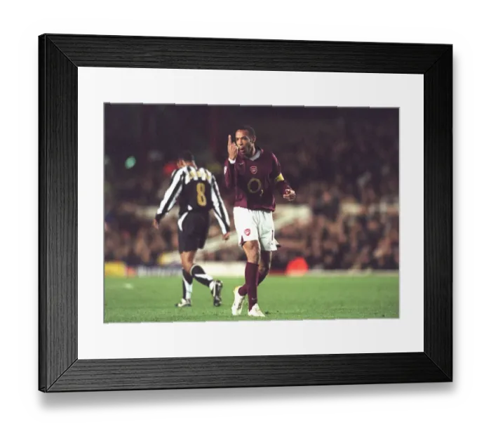 Framed Print : Thierry Henry (Arsenal). Arsenal 2: 0 Juventus Framed Print : Thierry Henry (Arsenal). Arsenal 2: 0 Juventus