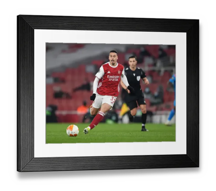 Framed Print : Arsenal's Gabriel Martinelli in UEFA Europa League Action Against Olympiacos (Behind Closed Doors)