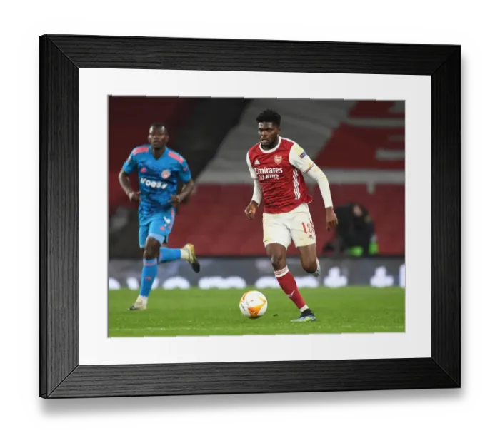 Framed Print : Arsenal's Thomas Partey in Europa League Action: Arsenal v Olympiacos (Behind Closed Doors)
